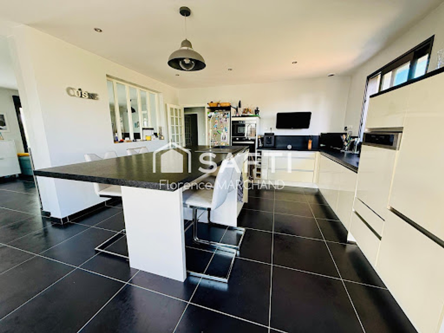 Maison à vendre - 8 pièces - 181m2 - Châtelaillon-Plage (17340)