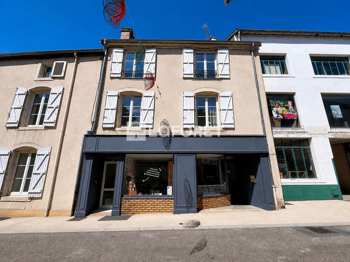 Immeuble 8 pièces 180 m²