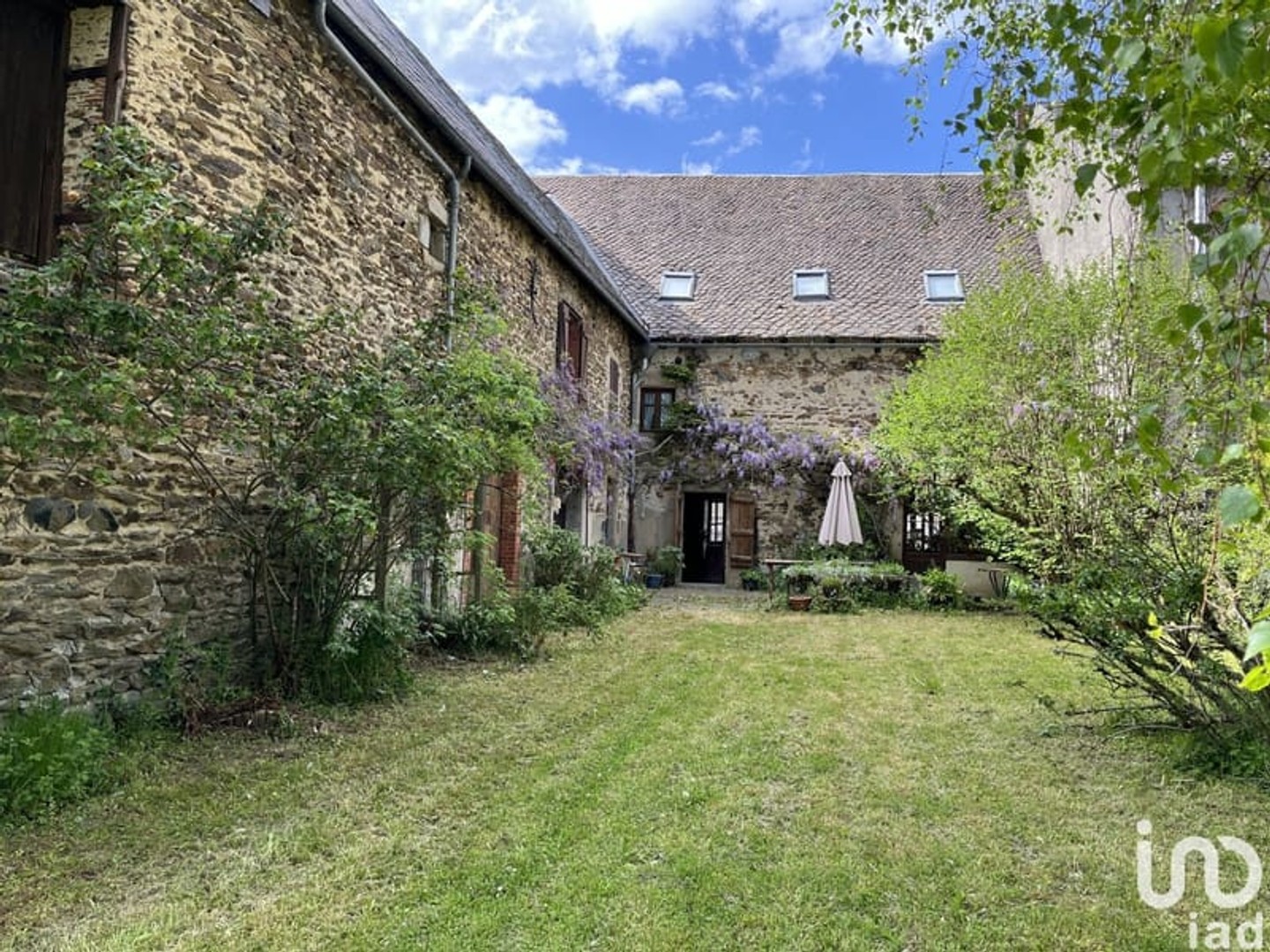 Immeuble commercial 361 m²