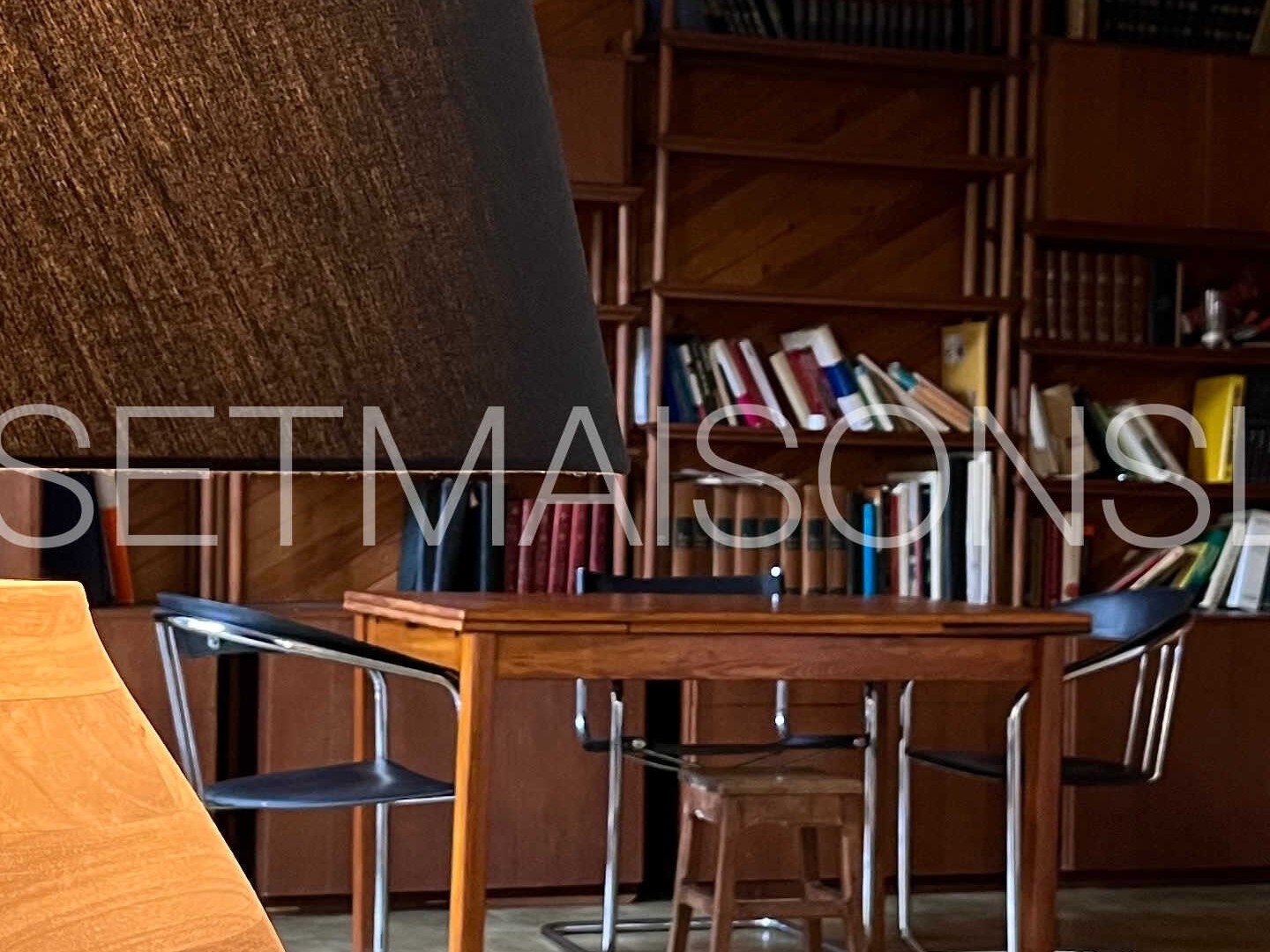 Vaste maison offrant de multiples possibilités à Lanton au calme