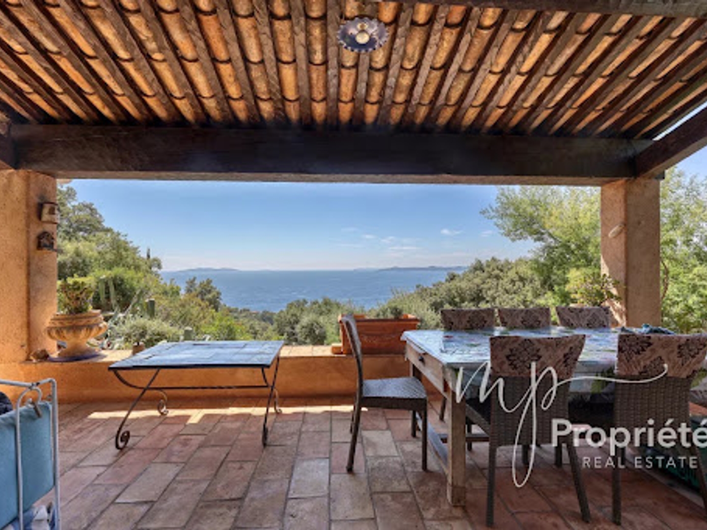 Maison à vendre - 6 pièces - 136m2 - Rayol-Canadel-Sur... (83820)