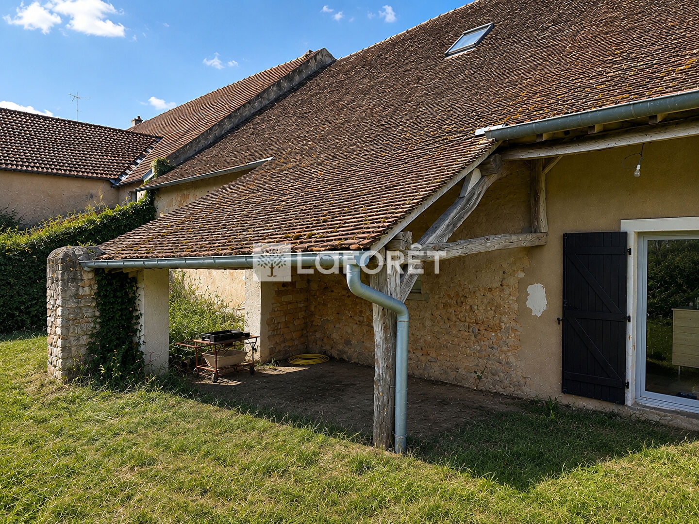 Maison à vendre - 6 pièces - 246m2 - Mutigney (39290)