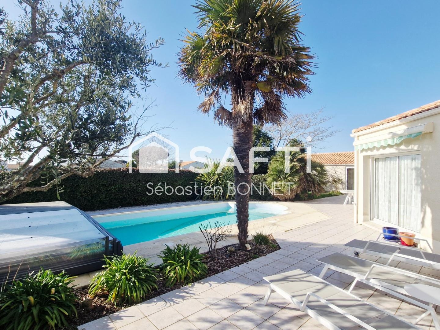 Maison plain pied sans travaux 157m² piscine garage double