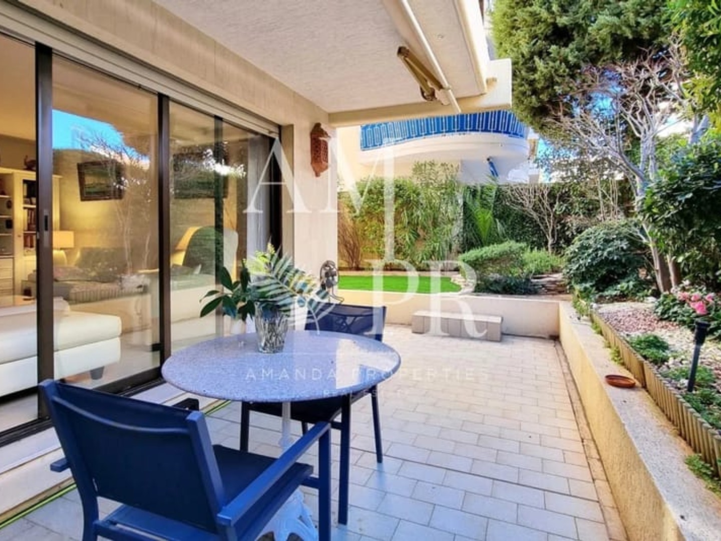 Appartement à vendre - 4 pièces - 78m2 - Cannes (06400)