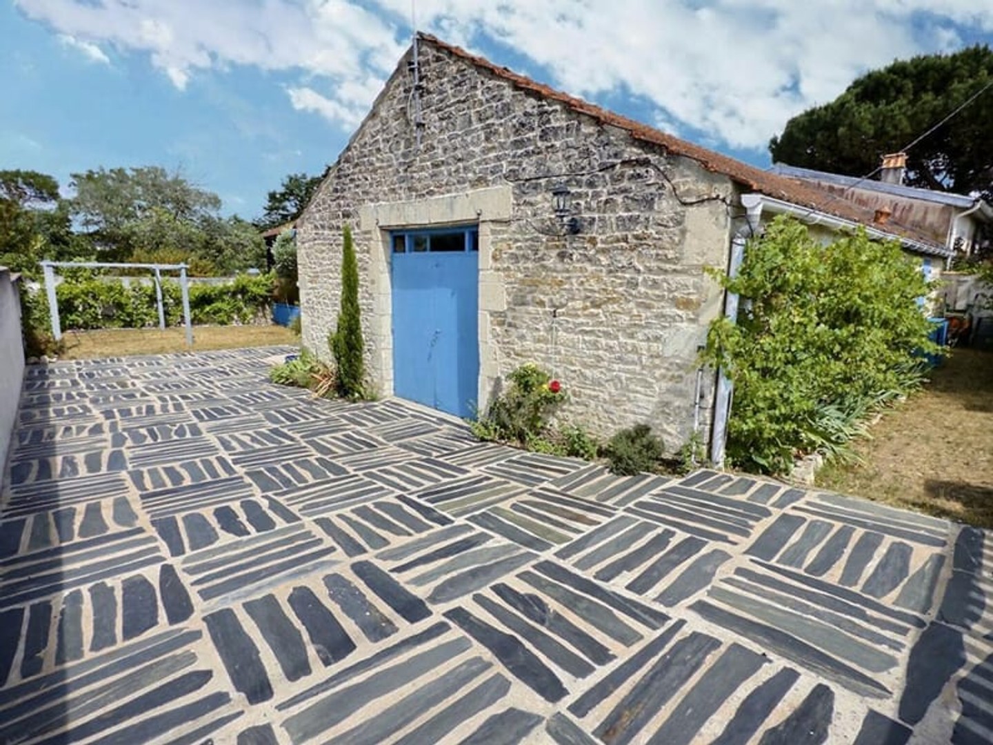 17190 - Ensemble Immobilier Atypique 5 pièce(s) 82 m2 - Ile d'Oléron -