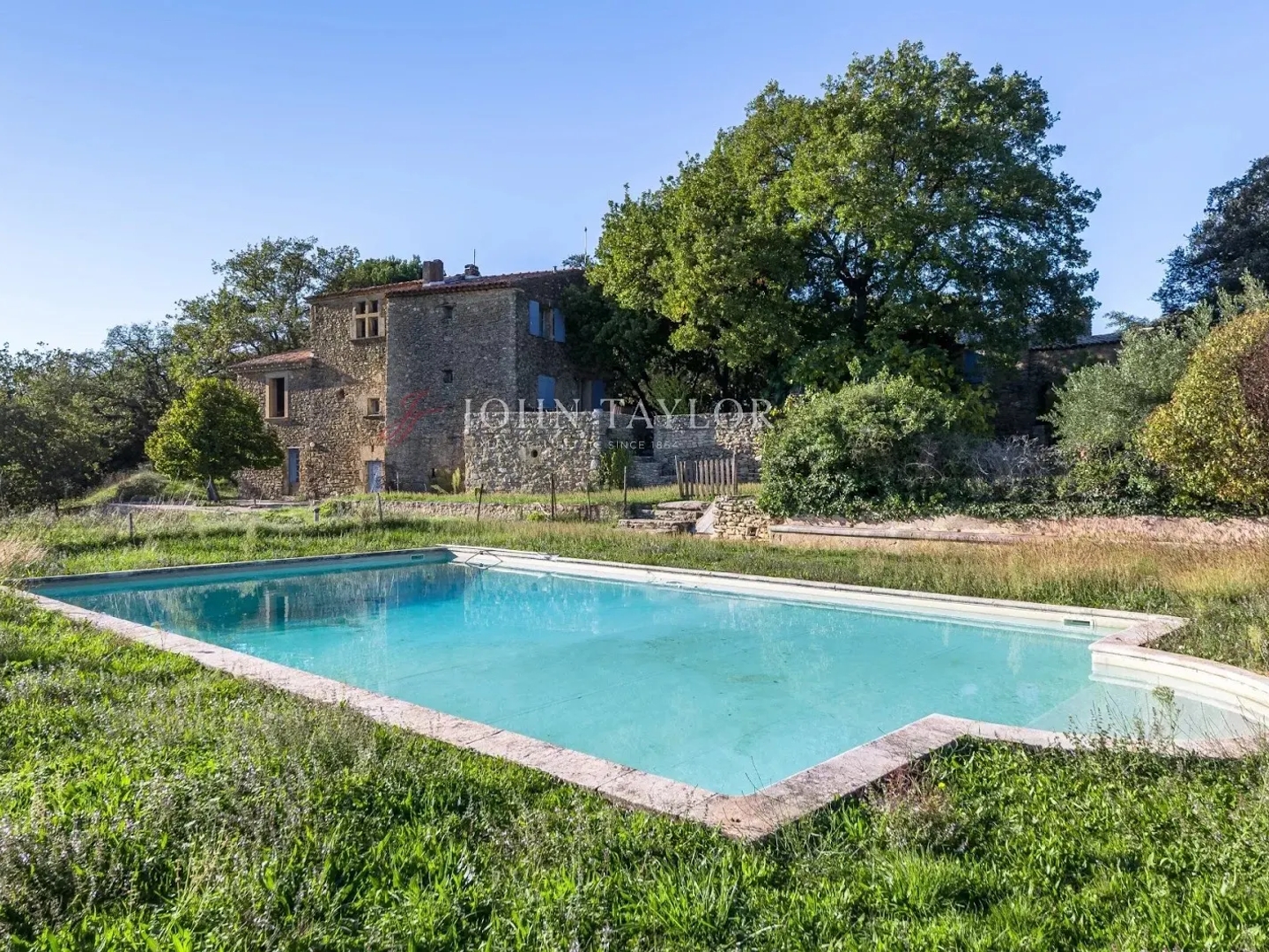 Propriété 11 pièces 479 m²