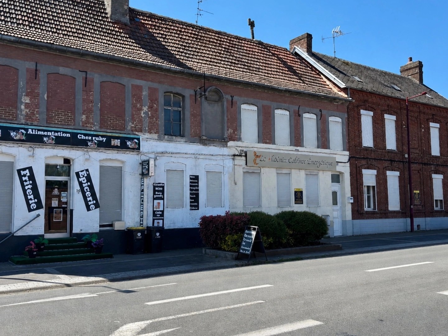 Très bel ensemble immobilier : maison de maître, deux maisons, divers bâtiments