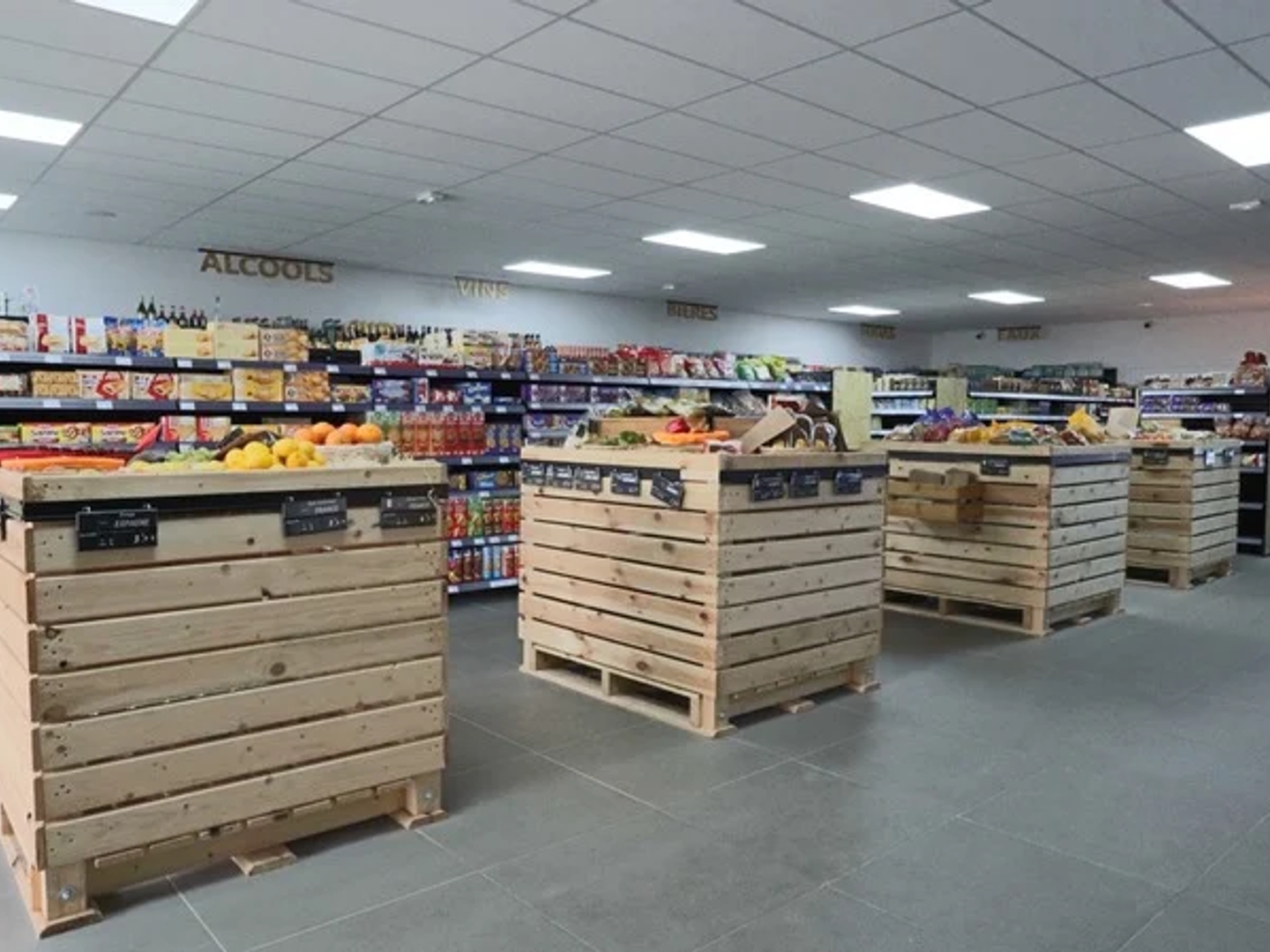 Magasin à vendre - 10 pièces - 580m2 - Sains-Du-Nord (59177)