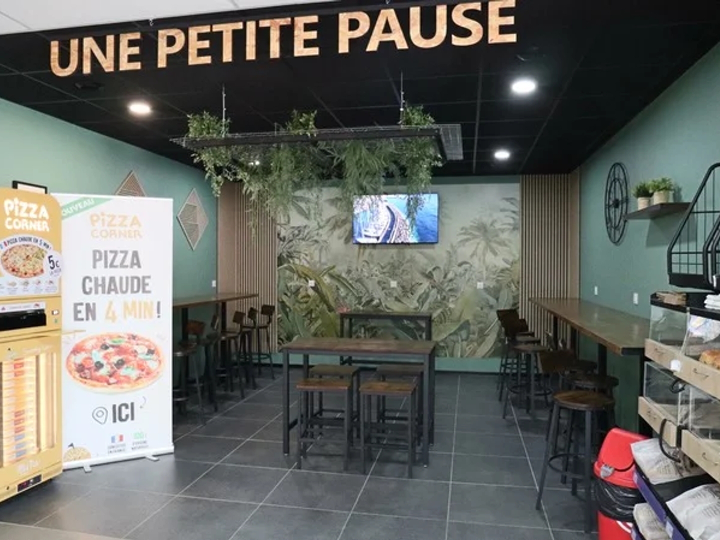 Magasin à vendre - 10 pièces - 580m2 - Sains-Du-Nord (59177)