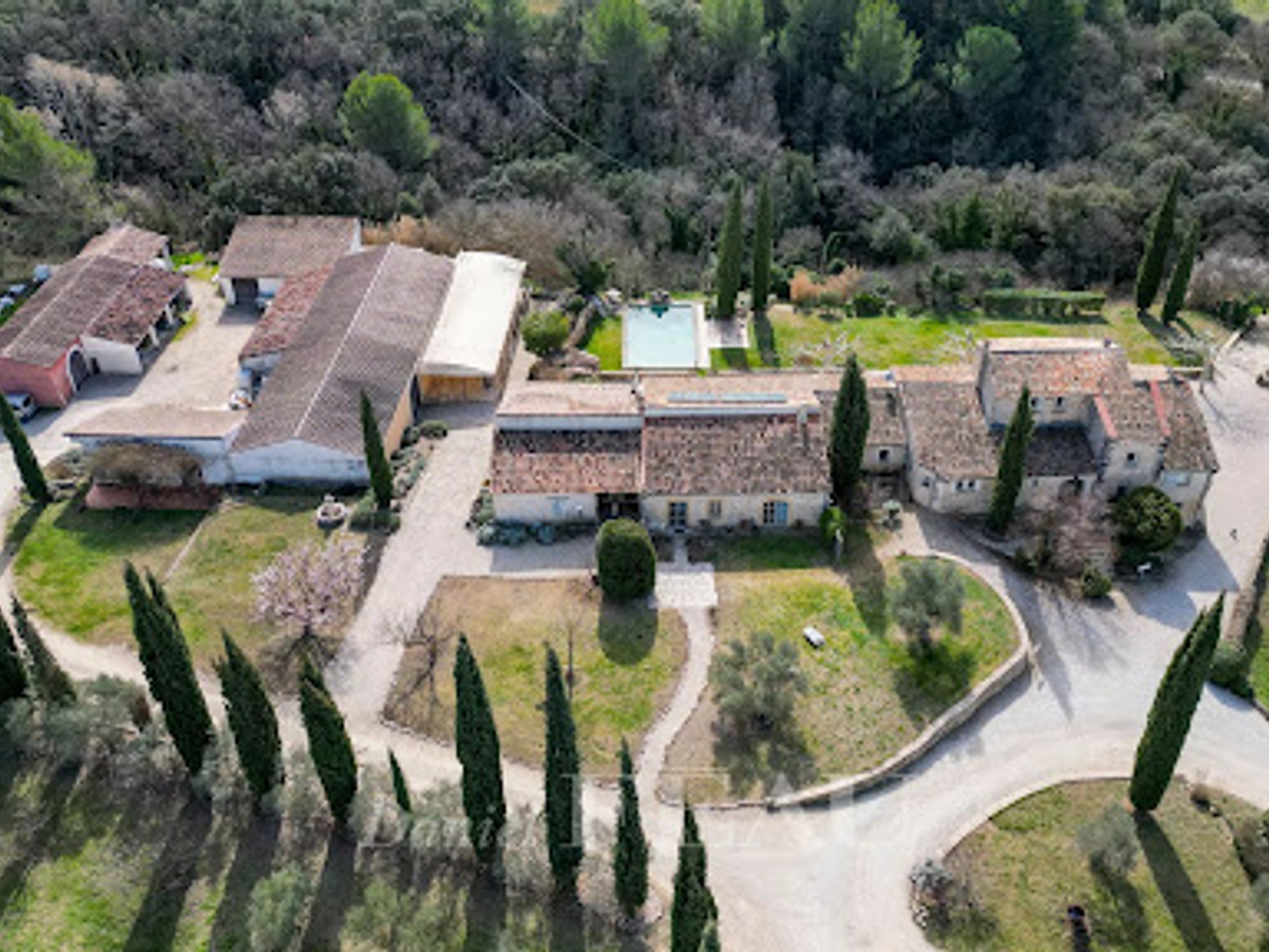Terrain à vendre - 377398m2 - Pertuis (84120)