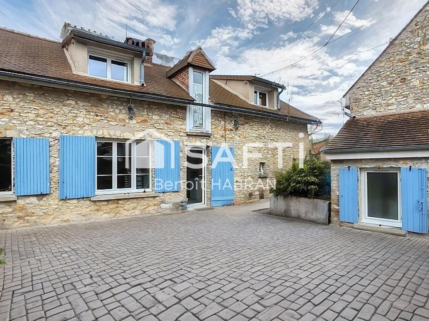 maison 6 pièces 4 chambres avec dépendance et garage