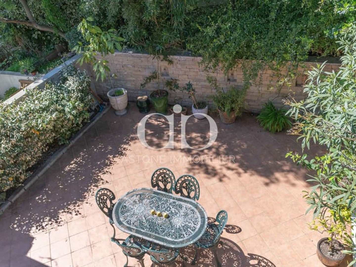CASSIS / APPARTEMENT-MAISON