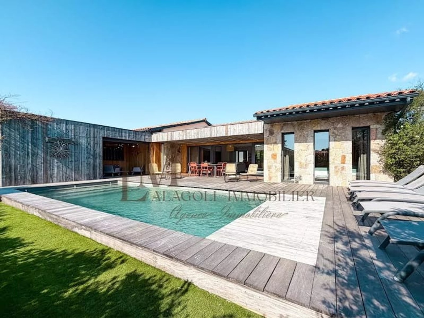 Villa 5 pièces 140 m²