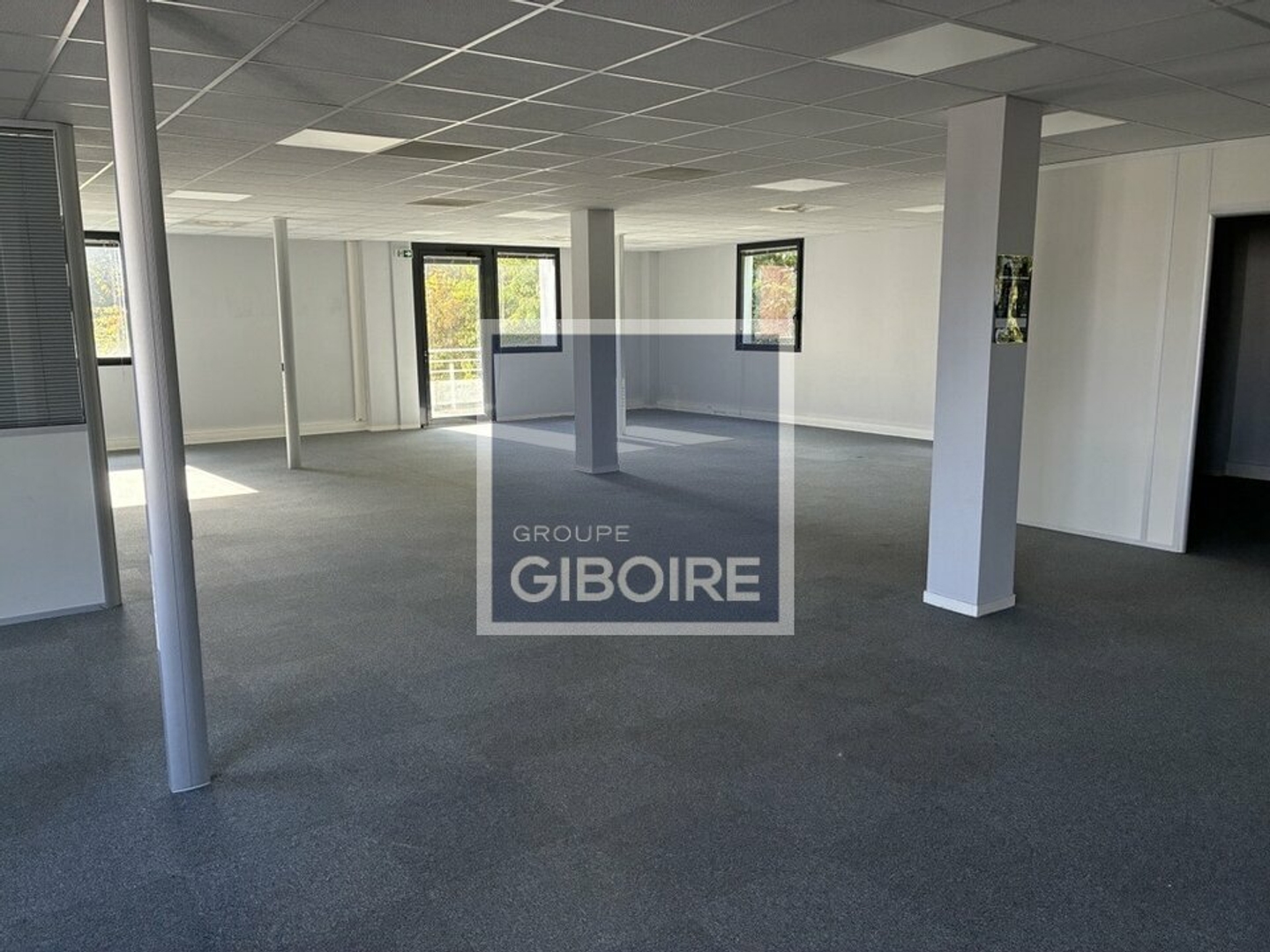 Locaux à vendre - 193m2 - Chartres-De-Bretagne (35131)