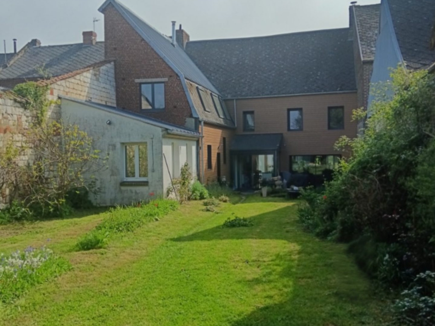 belle demeure sans aucun travaux dans un secteur recherché