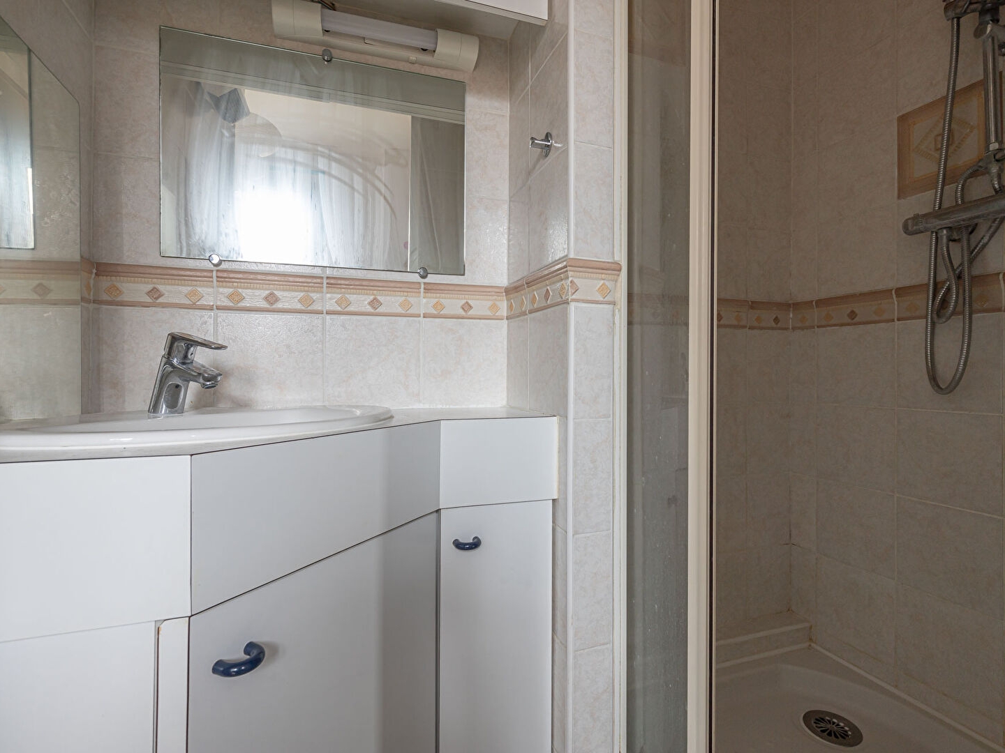 Appartement à vendre - 1 pièce - 27m2 - Paris 17e (75017)