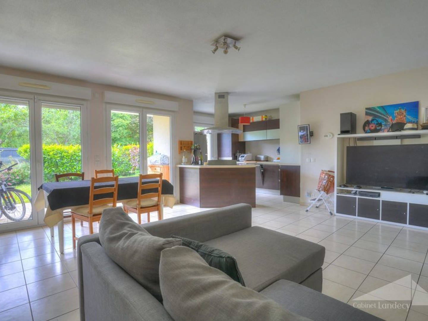 Appartement à vendre - 4 pièces - 95m2 - Sergy (01630)