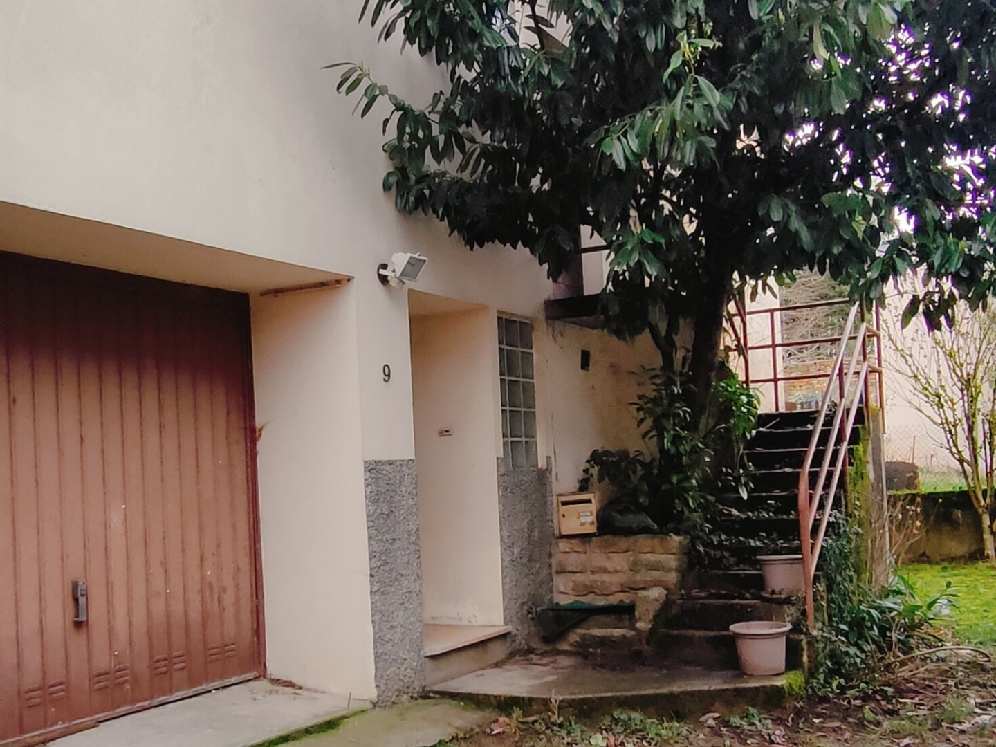 Maison à vendre - 6 pièces - 197m2 - Montmorot (39570)