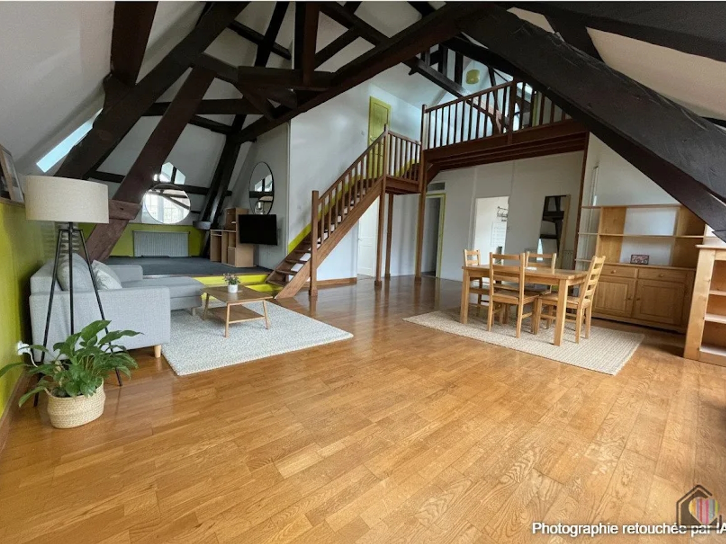 Loft 5 pièces 102 m²
