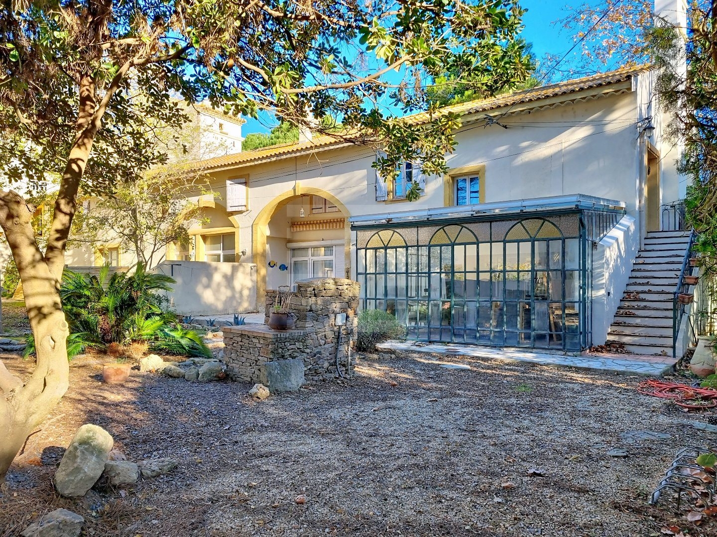 Maison à vendre - 1800m2 - Béziers (34500)