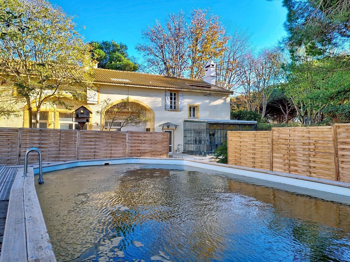 Maison à vendre - 1800m2 - Béziers (34500)
