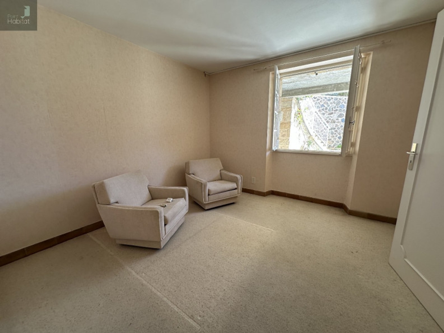 Maison à vendre - 10 pièces - 200m2 - Saint-Étienne-De-... (15600)