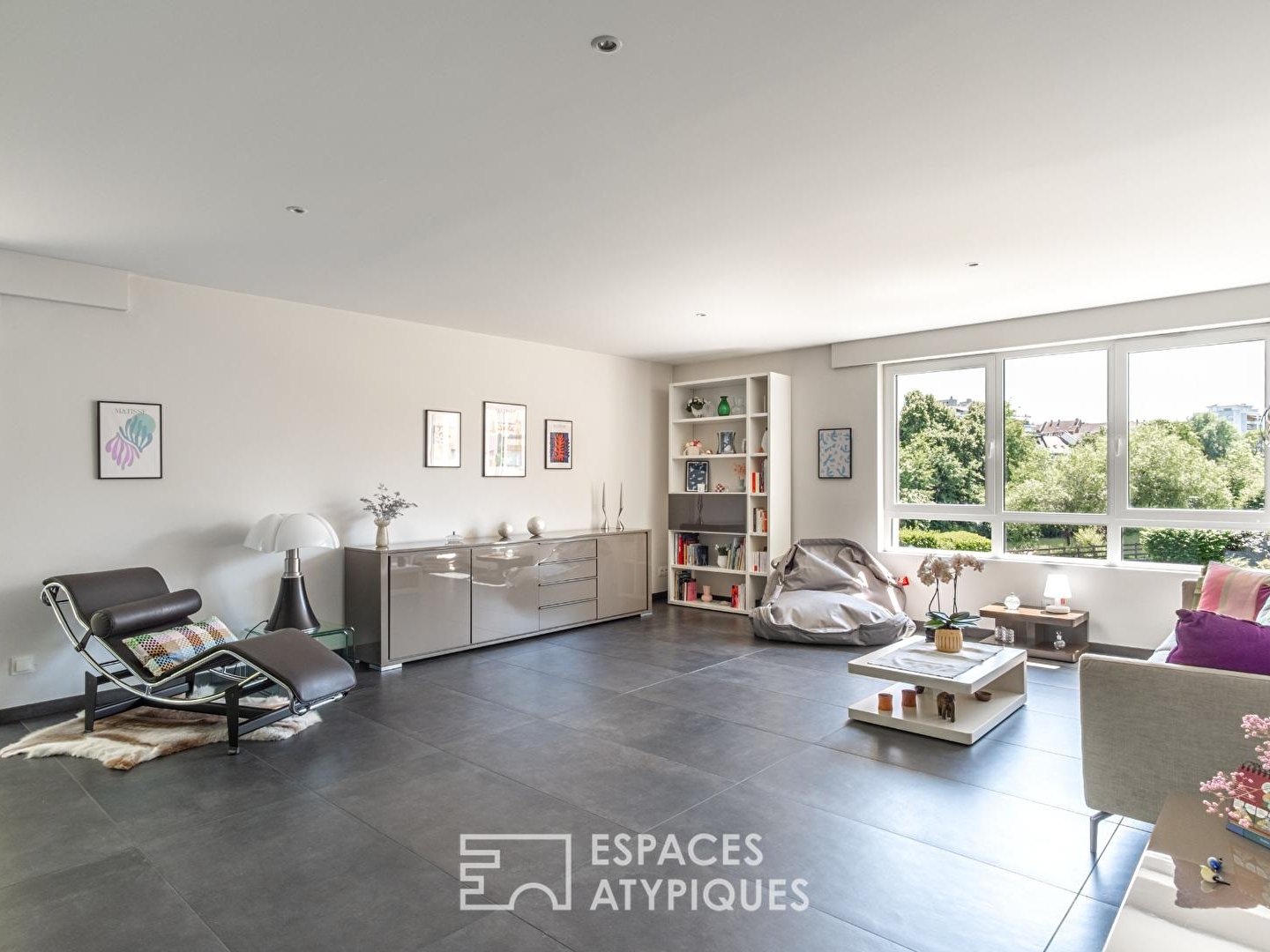 Appartement d'architecte aux Contades avec vue dégagée sur l'Ill