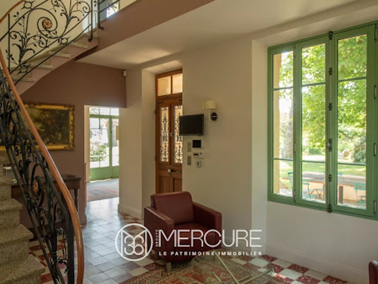 Maison à vendre - 8 pièces - 280m2 - L'isle-Sur-La-Sorgue (84800)