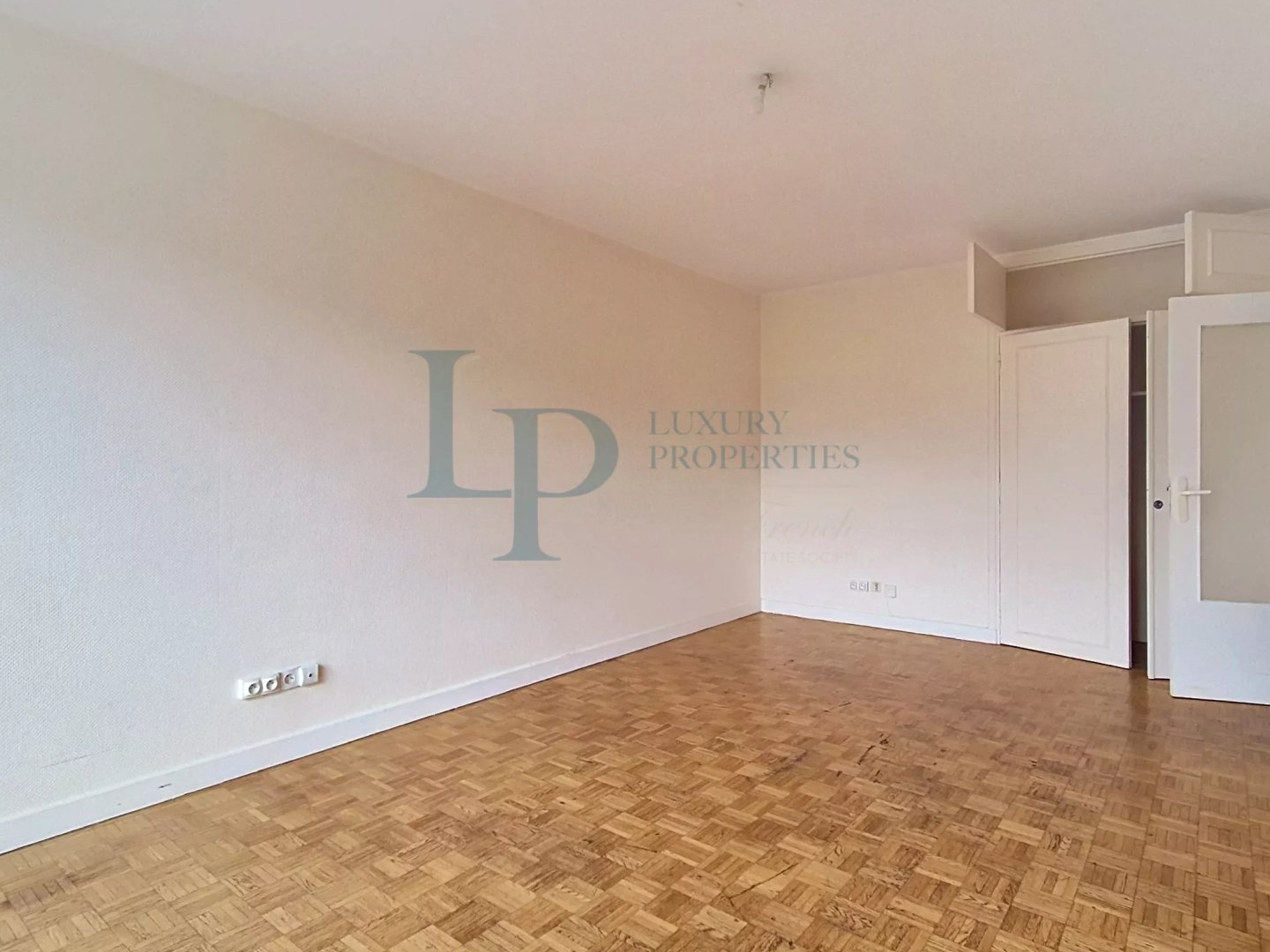 Appartement à vendre - 1 pièce - 32m2 - Courbevoie (92400)