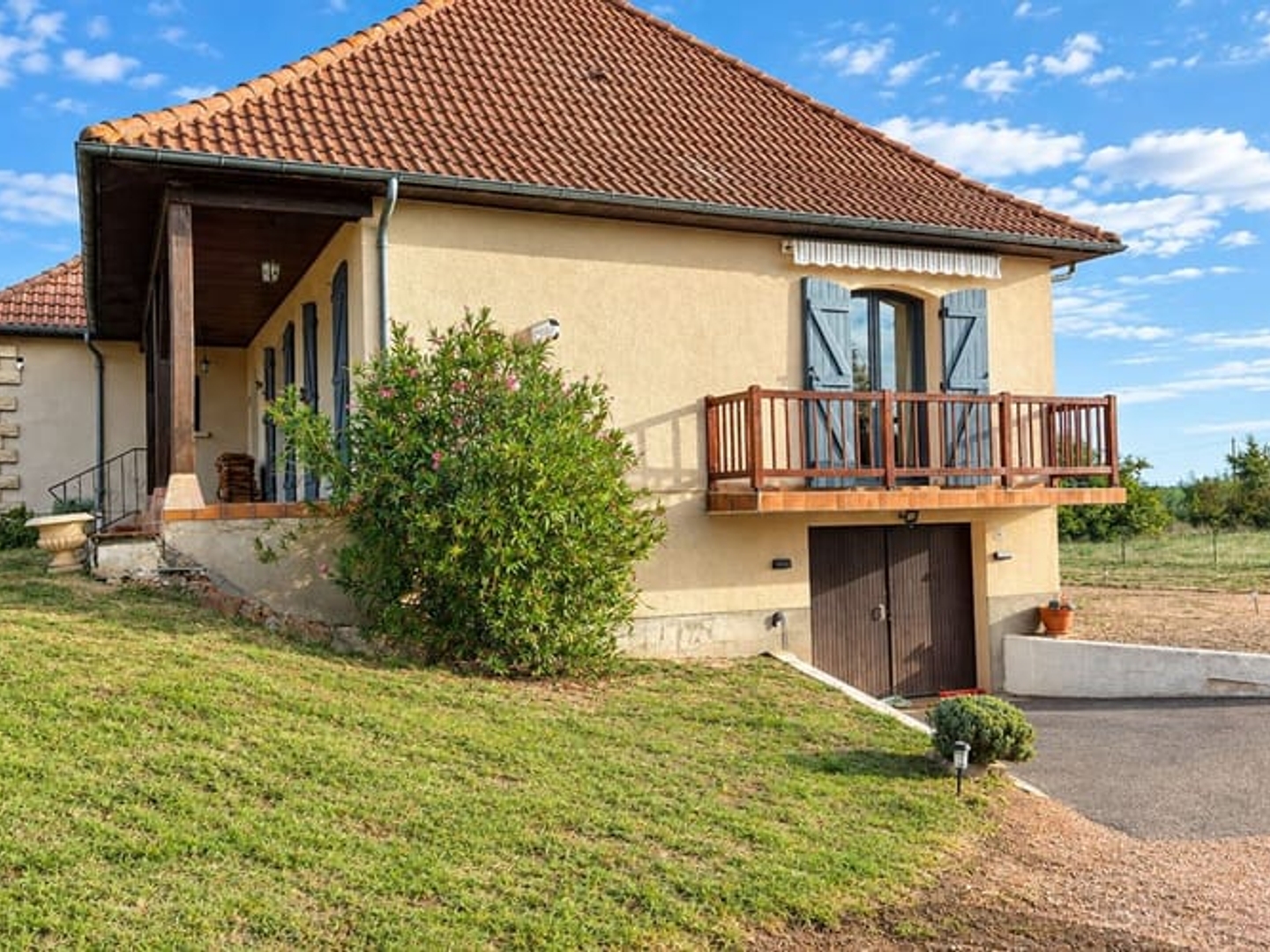 Maison à vendre - 5 pièces - 150m2 - Vallon-En-Sully (03190)