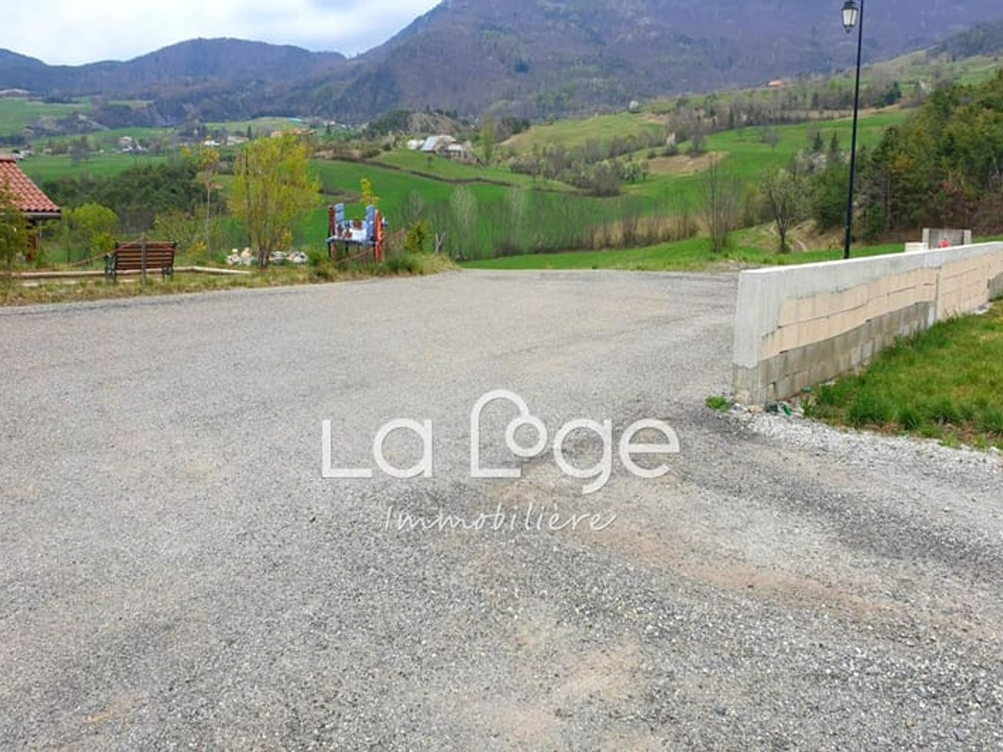 Terrain à vendre - 1660m2 - Bellaffaire (04250)
