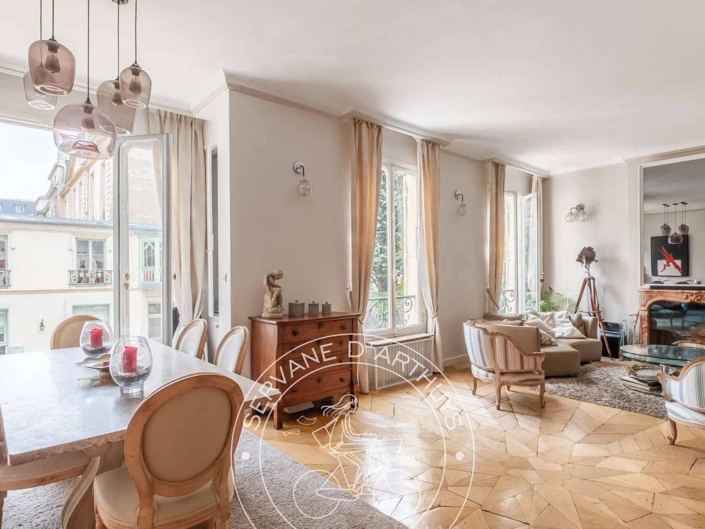 Appartement à vendre - 4 pièces - 129m2 - Paris 7e (75007)