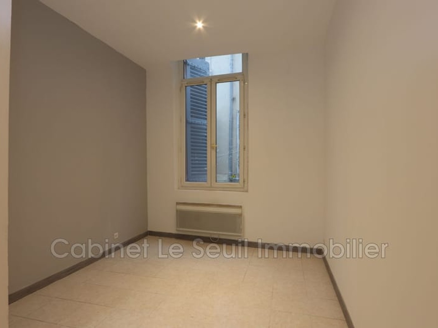 Immeuble à vendre - 10 pièces - 267m2 - Apt (84400)