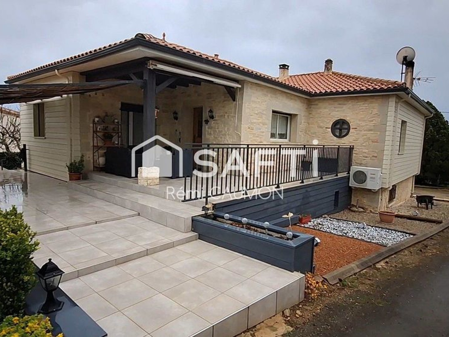 Maison sur sous-sol entièrement rénovée