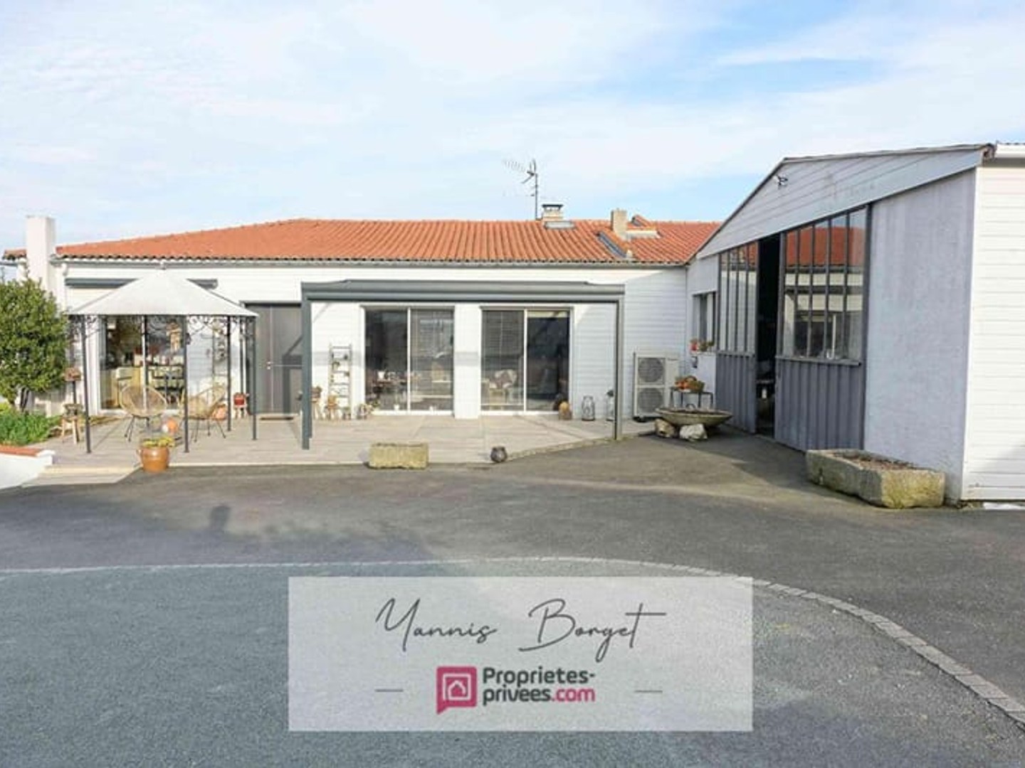 Ensemble immobilier avec double habitation - coeur de bourg de Chavagnes-en-Paillers