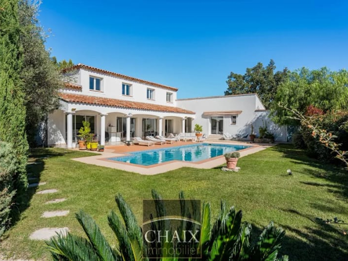 Maison à vendre - 7 pièces - 220m2 - Aubagne (13400)