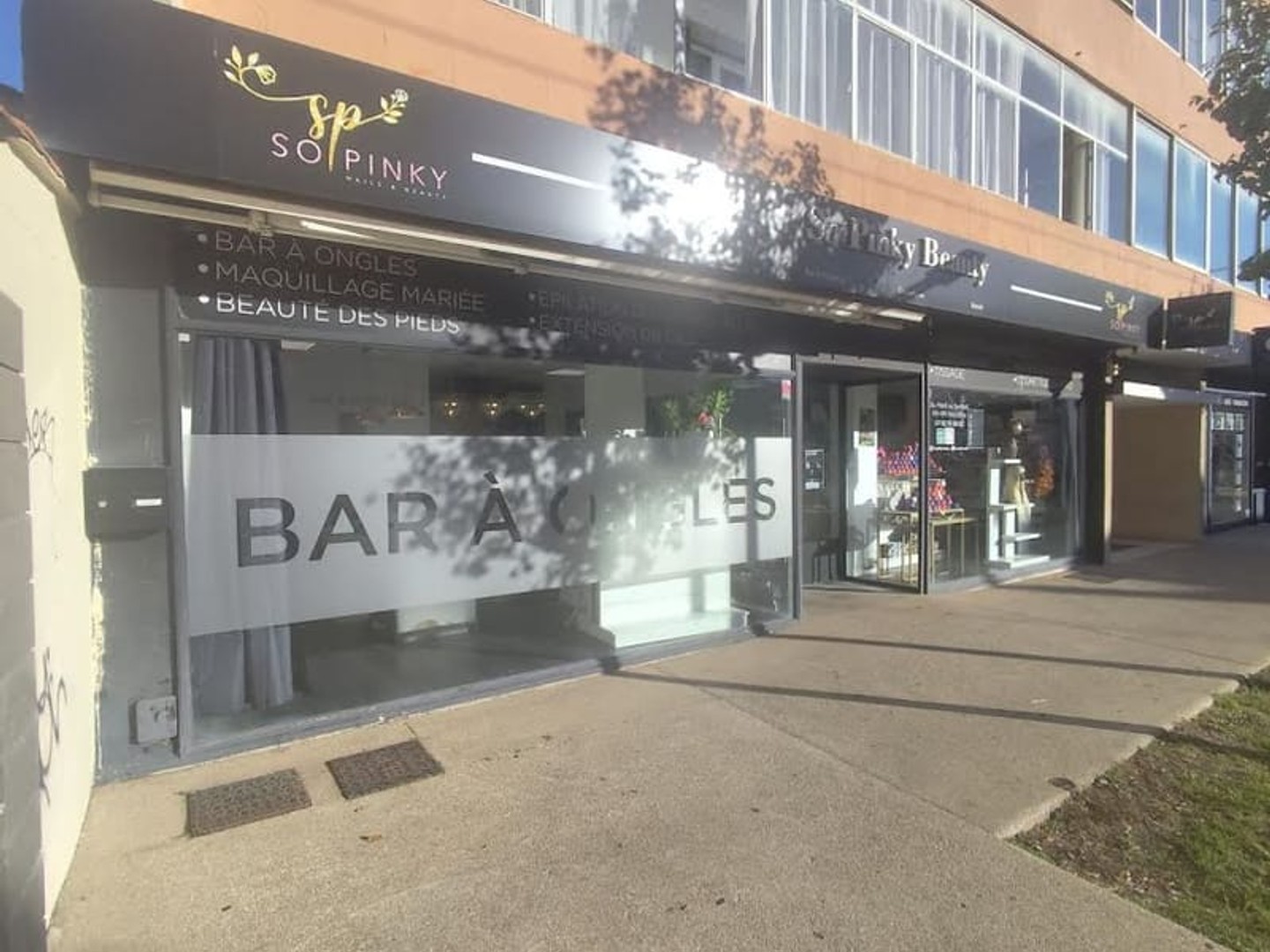 Parking/Garage/Box 95 m²