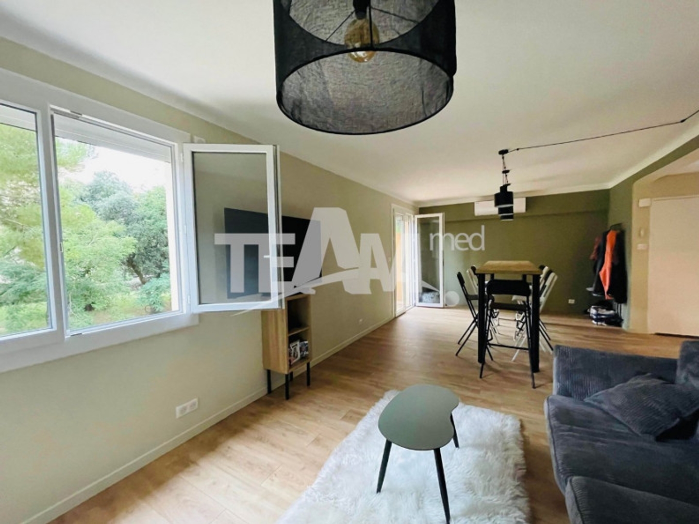 Appartement 4 pièces 77 m²