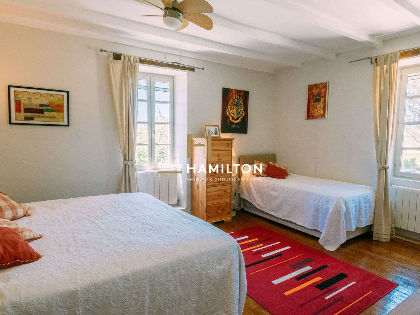 Maison 9 pièces 372 m²