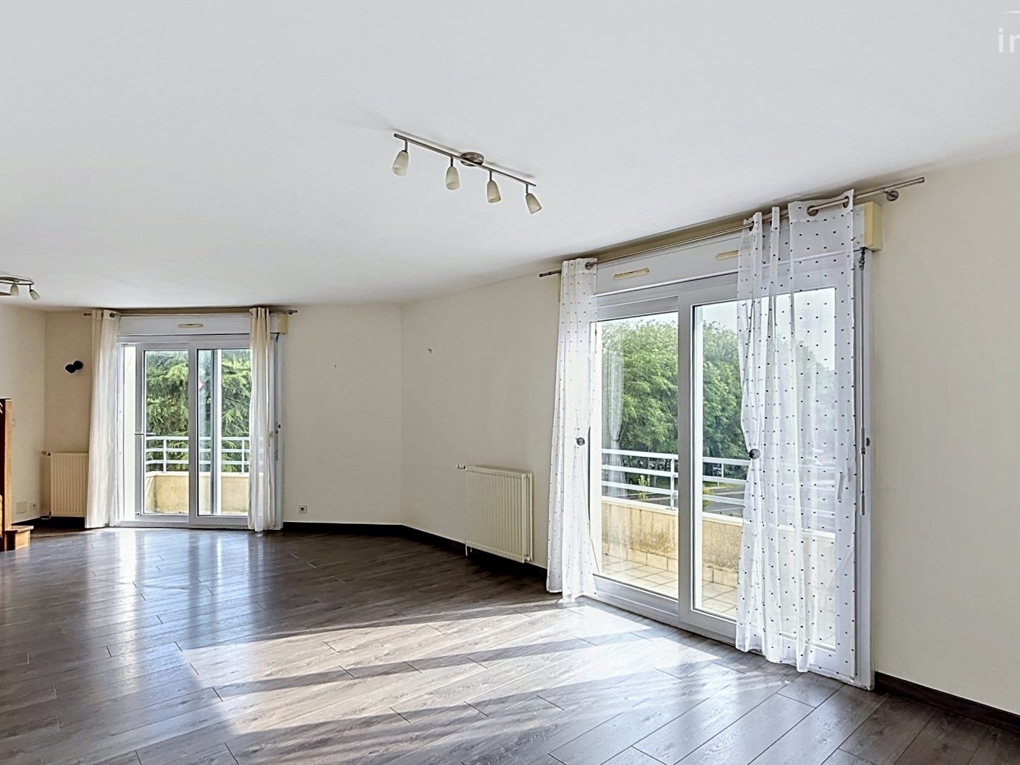 Appartement DUPLEX T4 COEUR DE VILLE VERN SUR SEICHE