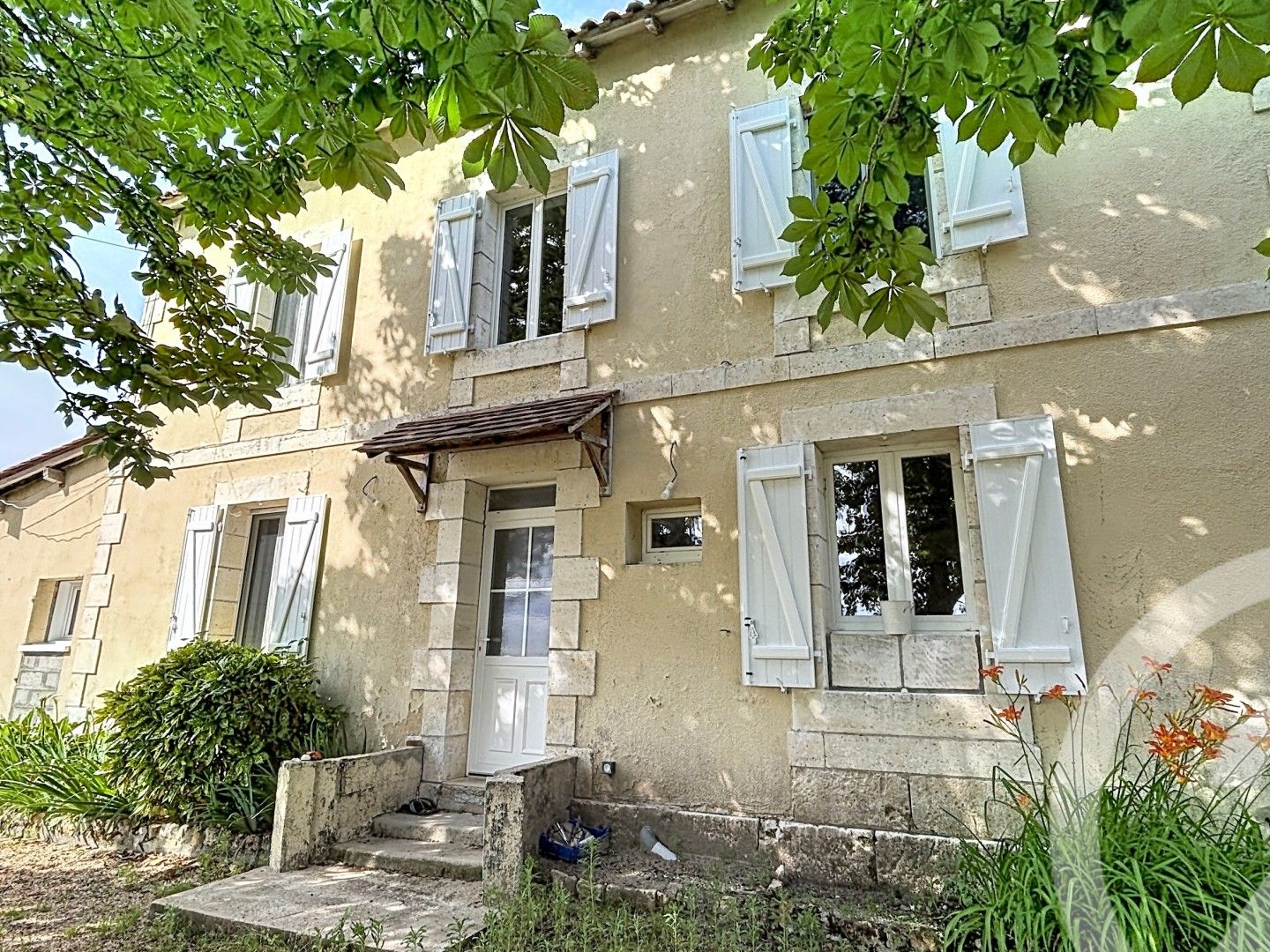 Maison 4 pièces 281 m²