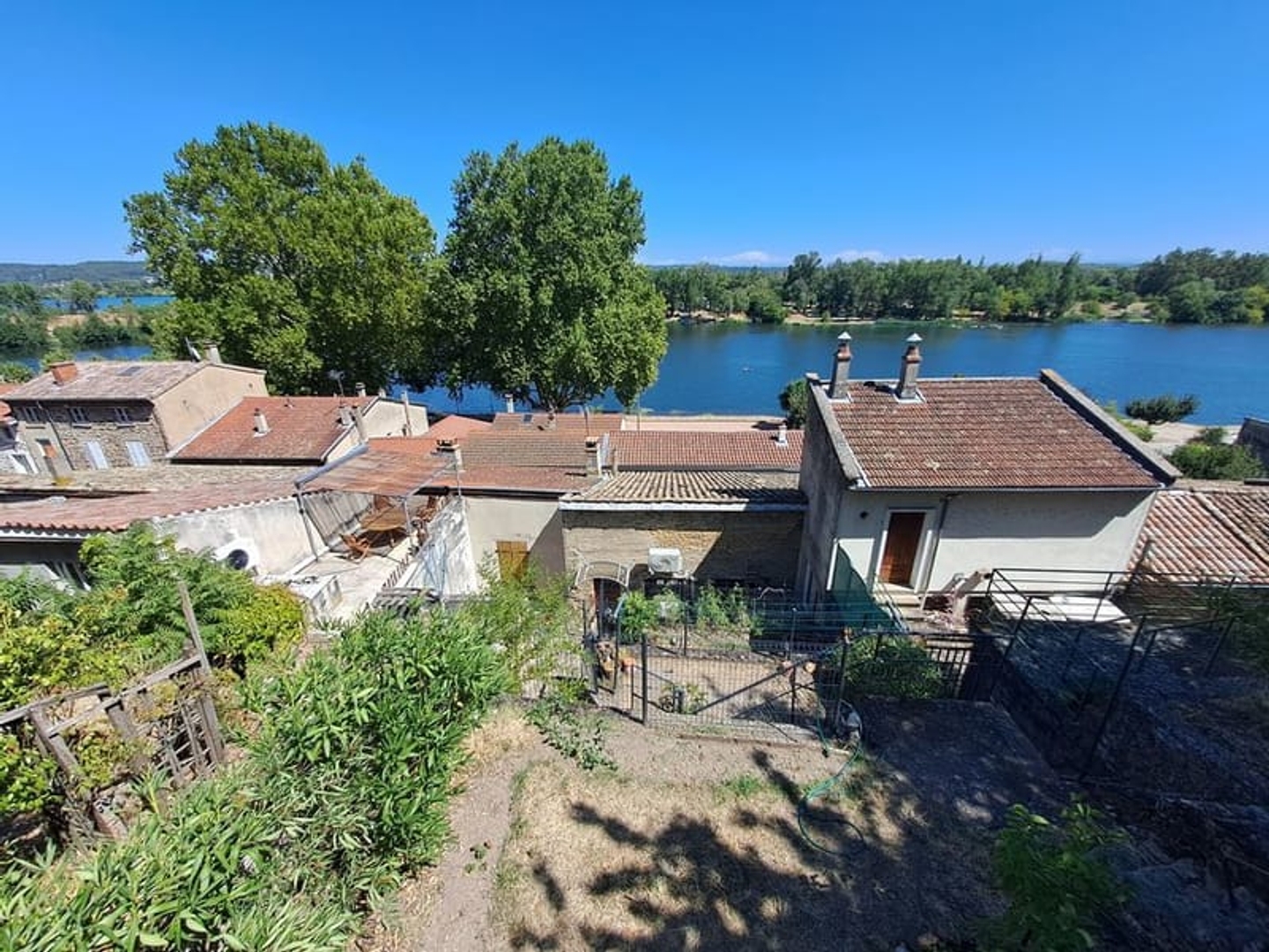 Vente-maison-de-village-saint-pierre-de-boeuf