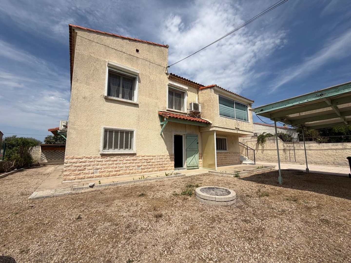 Maison à vendre - 8 pièces - 152m2 - Marignane (13700)