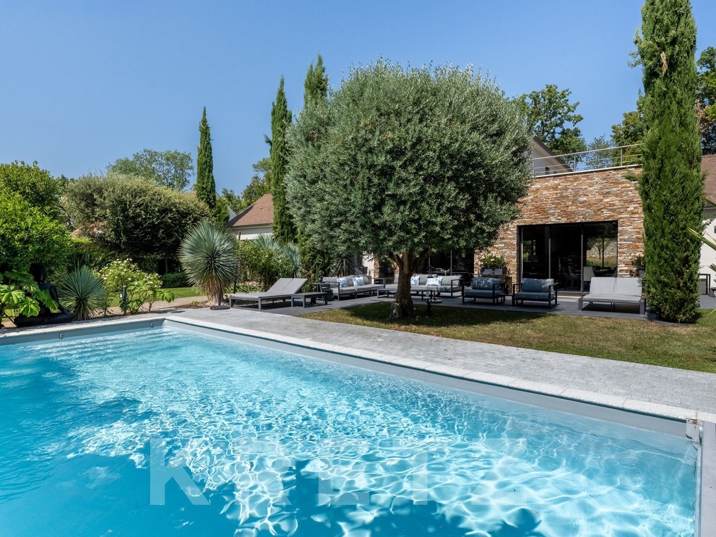 Maison à vendre - 7 pièces - 265m2 - Crespières (78121)