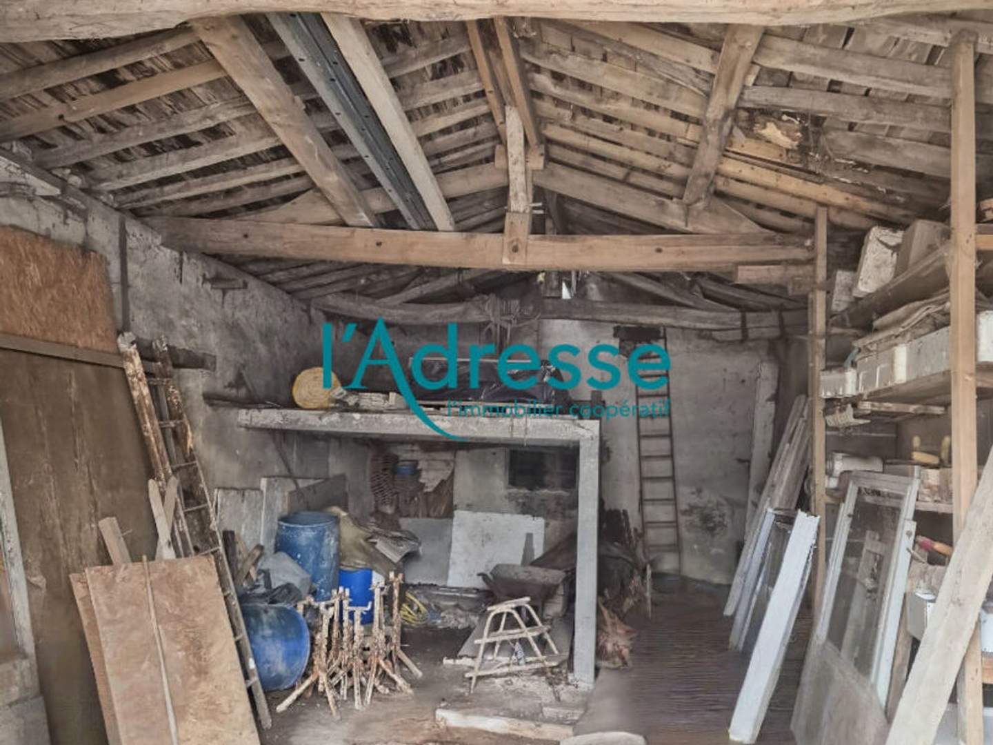 Parking / garage / box à vendre - 60m2 - Montrevault-Sur-Èvre (49110)