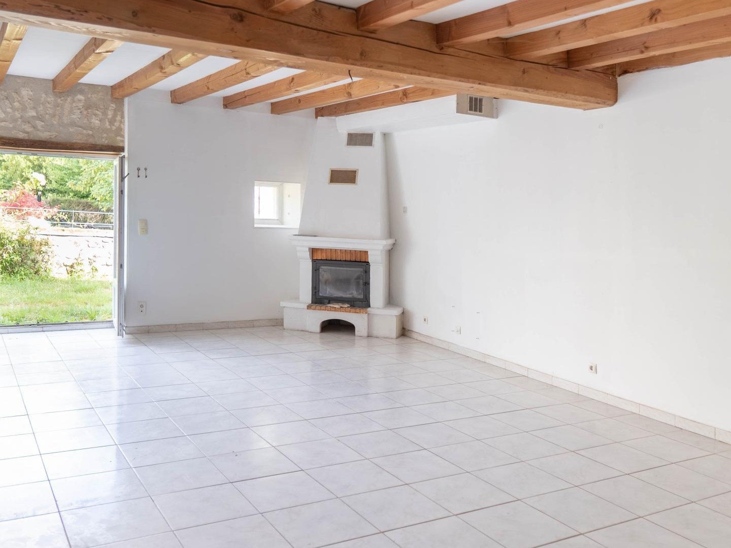 Maison à vendre - 5 pièces - 145m2 - Crazannes (17350)