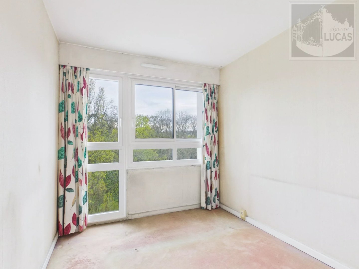Appartement à vendre - 5 pièces - Verrières-Le-Buisson (91370)