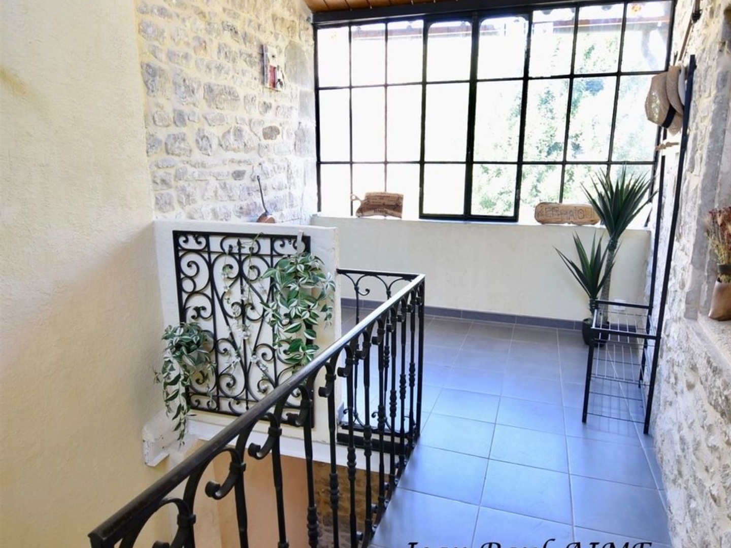 Maison à vendre - 3 pièces - 66m2 - Barjac (30430)
