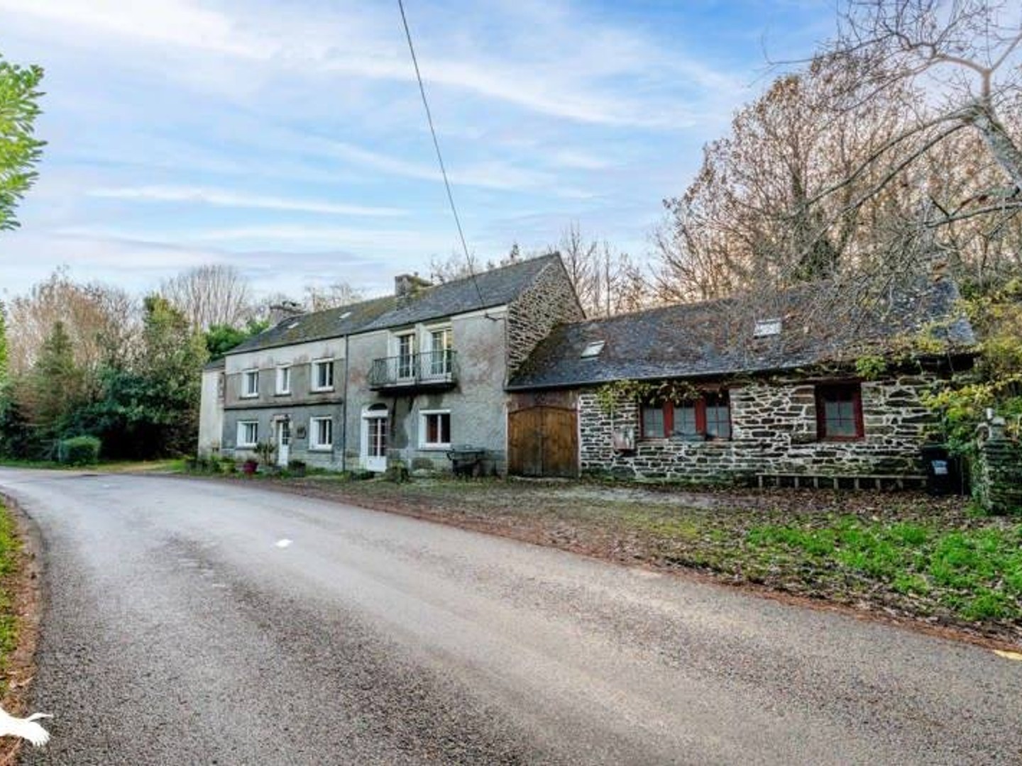 Maison en pierre de 6 pièces principales