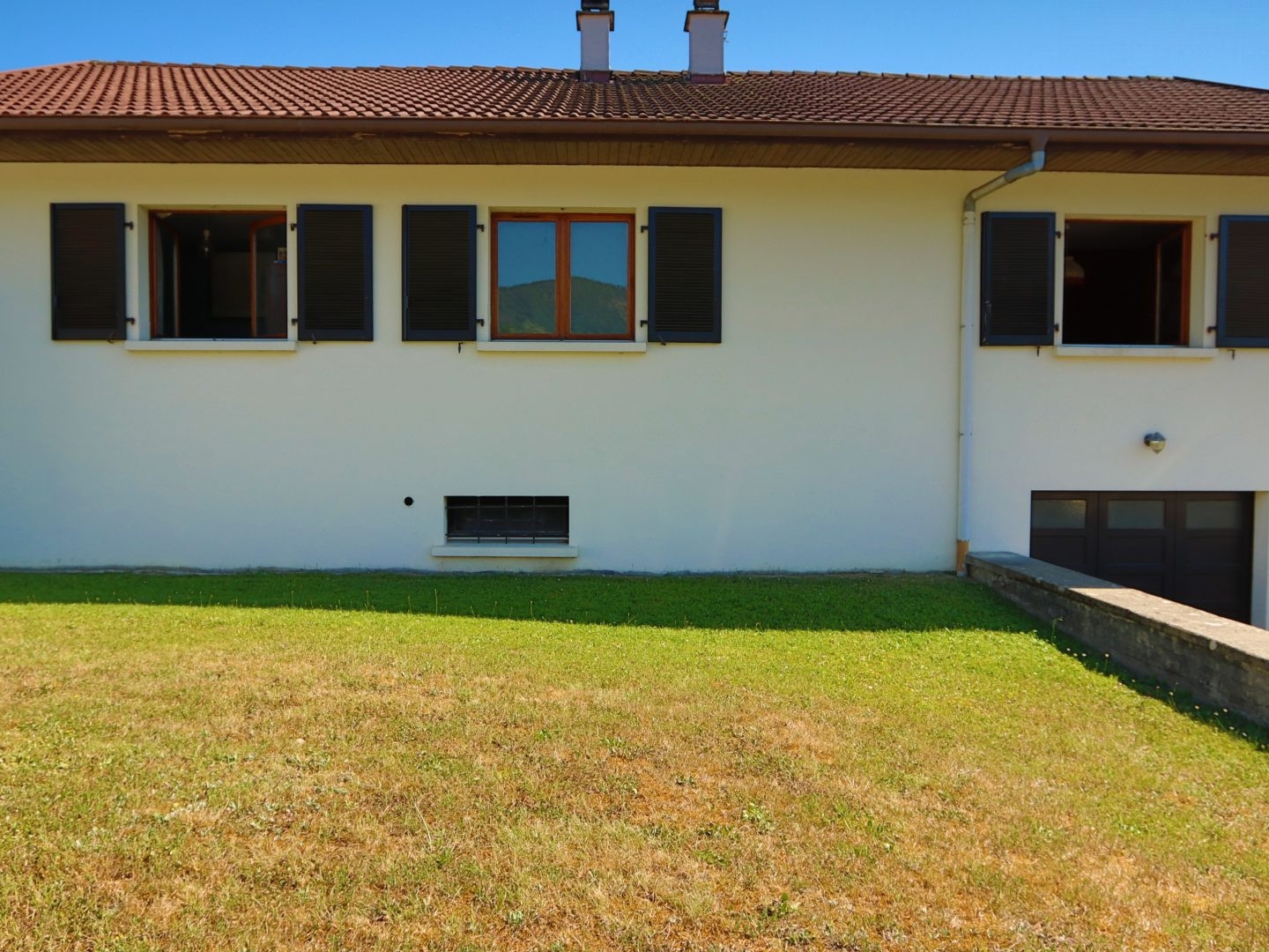 Maison à vendre à Marnaz : Plain-pied sur 1 022 m² avec sous-sol complet